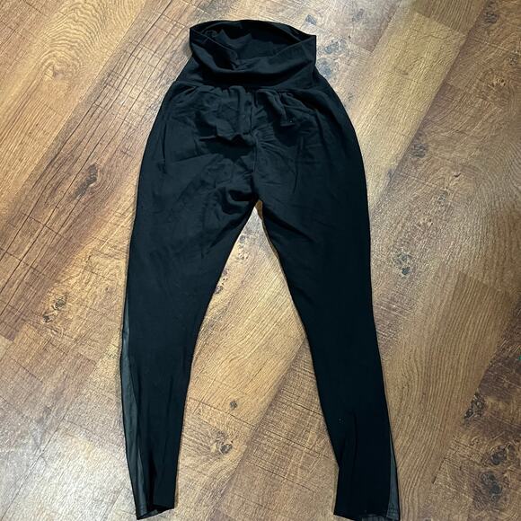 A Pea in the Pod Maternity Faux Leather Leggings - Size S - Picture 3 of 5